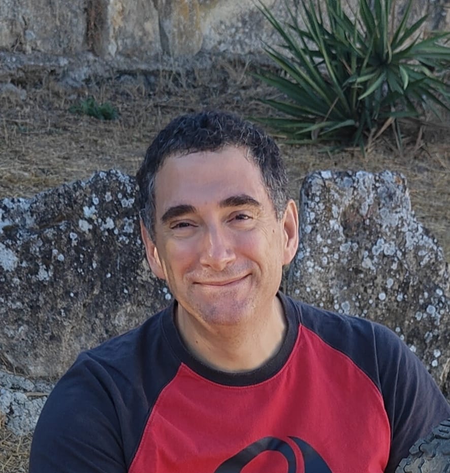 José